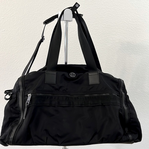 lululemon athletica Bags Lululemon Gym Duffle In To Win It Black